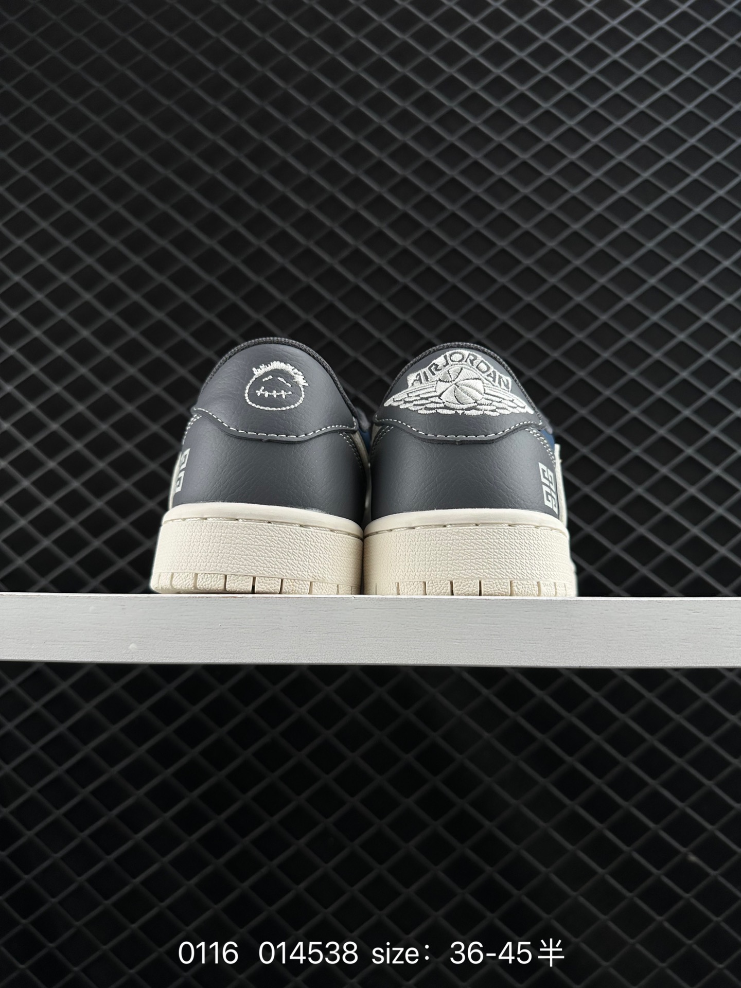 Travis Scott x Air Jordan 1 ” Reverse Mocha “